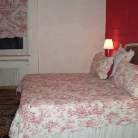 Isabella Hotel